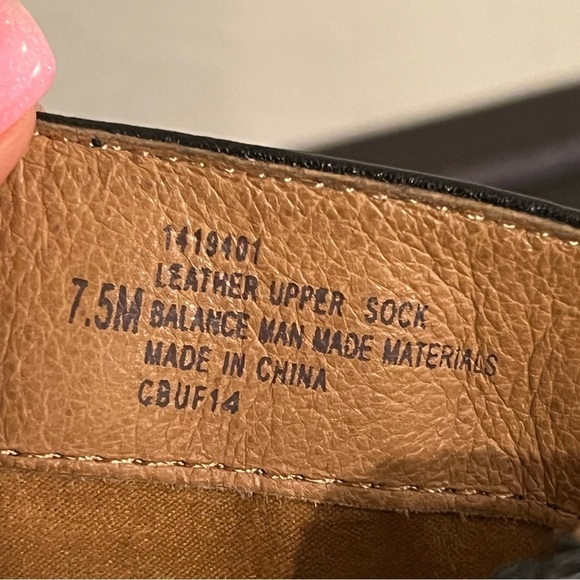 Söfft Toby black leather booties 3” heel comfortable zipper size 7.5 US - Picture 3 of 16